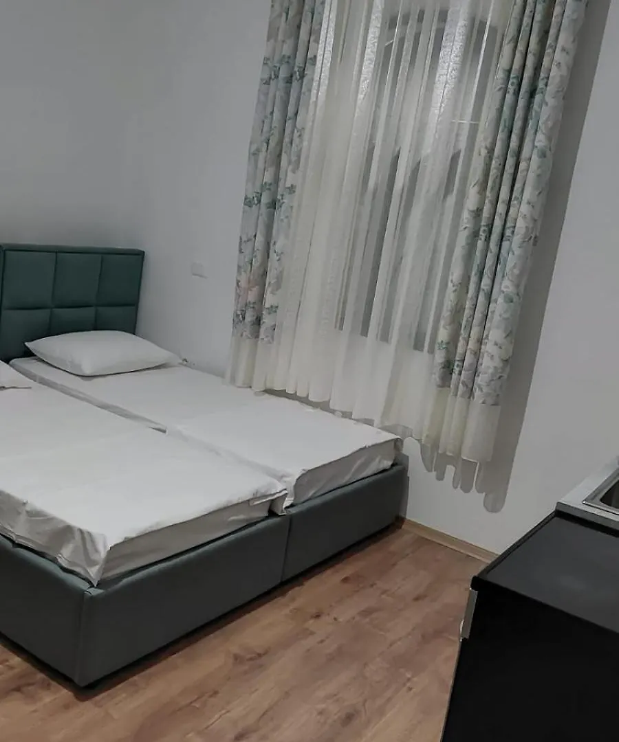 Vila F&L Vlore Homestay